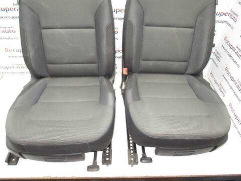 Foto 2ª: Asientos Traseros Volkswagen Golf CXS (2014)