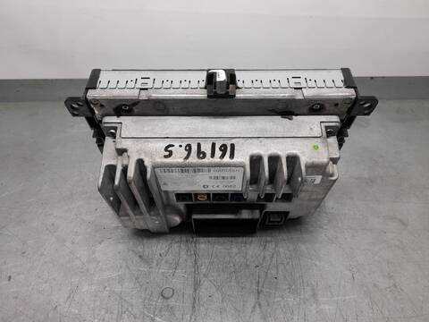 Foto 2ª: Sistema GPS Jeep Cherokee LIMITED 4X2 140CV 103KW [LMY61] (2017)