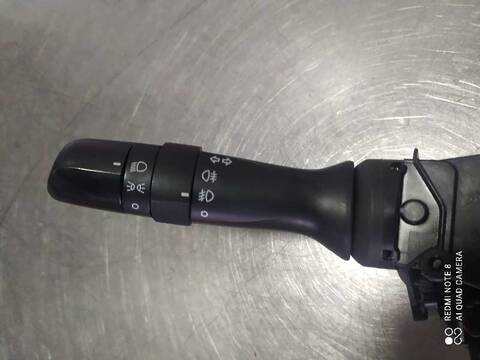 Mando Luces Toyota Auris HYBRID ACTIVE 99CV 73KW