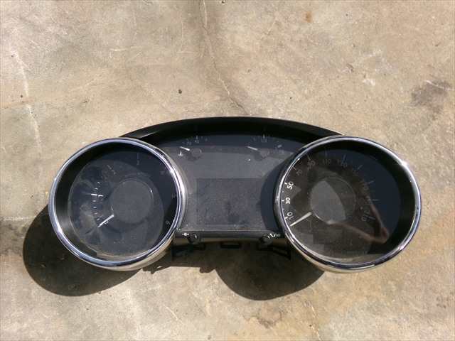 Cuadro de Instrumentos Peugeot 3008 1.6 HDI 2013-2016