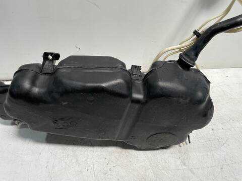 Foto 2ª: Deposito de Combustible Seat Ibiza ERENCE 95CV [DLAC] (2017)