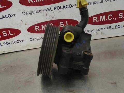 Foto 3ª: Bomba de Direccion Ford Focus AMBIENTE BERLINA 100CV 74KW [FYDB] (2001)