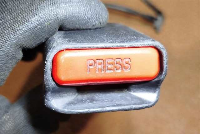 Foto 4ª: Pretensor Airbag Izquierdo Nissan X-Trail 2.0 D T31 [M9R] (2007)