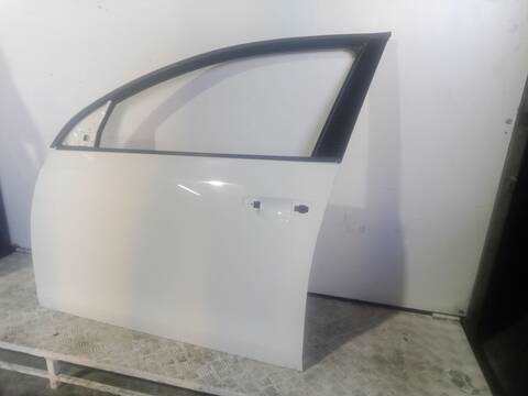 Foto 3ª: Puerta Delantera Izquierda Volkswagen Golf 1.6 TDI 105CV 77KW [CAY] (2009)