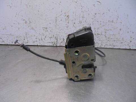 Foto 3ª: Cerradura Puerta Trasera Izquierda Renault Laguna AUTHENTIQUE 100CV 74KW [F9Q N7] (2004)