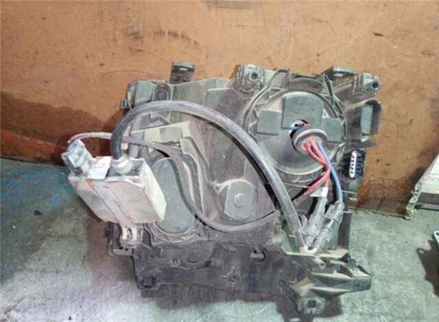 Foto 3ª: Faro Derecho Land Rover Range 3.0 TD6 HSE [3.0 LTR. - 130 KW TD6] [306D1]