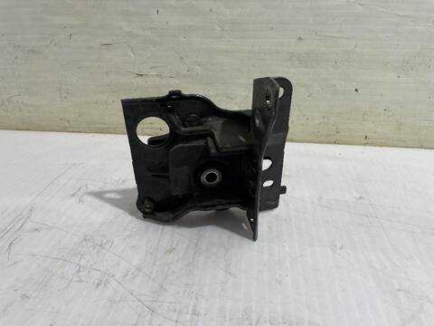 Soporte Motor Toyota Prius BASIS AUT. 78CV