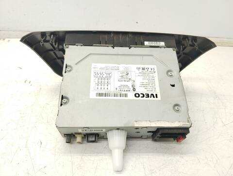 Foto 3ª: Sistema Audio Radio CD Iveco Camion D 35S12 [F1AGL411XE] (2021)