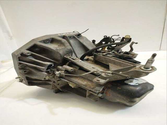 Foto 3ª: Caja Cambios Dacia Sandero LAUREATE 68CV 50KW [K9K792] (2010)