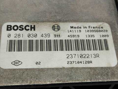 Foto 3ª: Centralita Motor ECU Renault Clio 90CV 66KW [K9K C612] (2014)