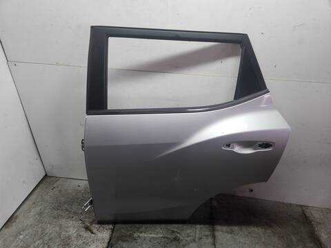 Puerta Trasera Izquierda Ssangyong Tivoli 120CV 120KW
