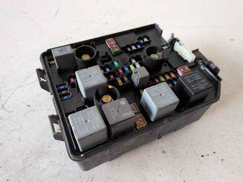 Foto 3ª: Caja Reles Fusibles Opel Mokka A17DTS (2013)