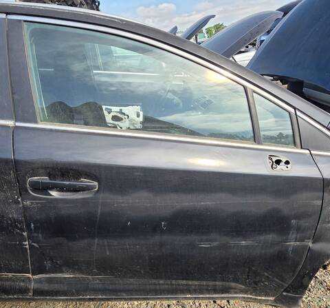 Puerta Delantera Derecha Toyota Avensis ADVANCE 126CV 93KW