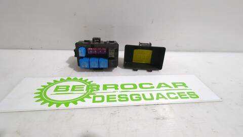 Foto 2ª: Caja Reles Fusibles Hyundai i30 1.6 CRDI 90CV 66KW [D4FB] (2010)