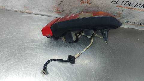 Foto 2ª: Piloto Trasero Izquierdo Toyota Rav4 GX 129CV 95KW [3SFE] (1995)