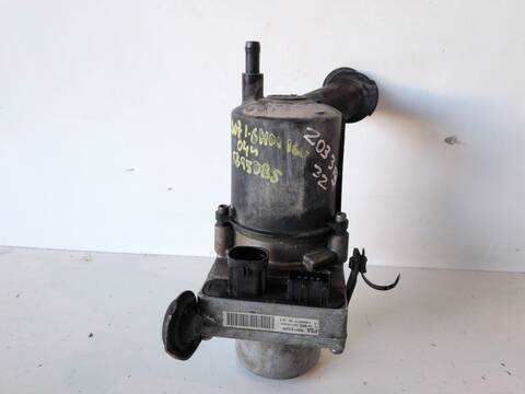 Foto 1ª: Bomba de Direccion Peugeot 307 9HY (2004)