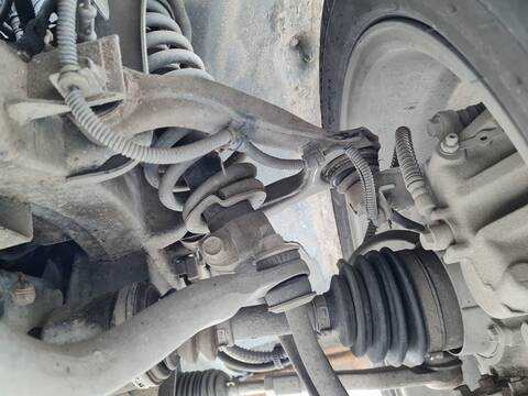 Brazo Suspension Delantero Izquierdo Ssangyong Actyon 200 XDI 141CV 104KW