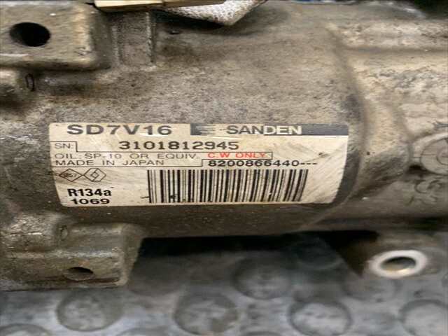 Foto 3ª: Compresor Aire Acondicionado Dacia Duster 1.6 I 16V 107CV/79KW 0CV [K4M 690] (2010)