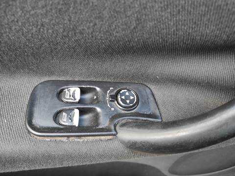 Botonera Elevalunas Alfa Romeo 147 192A5000