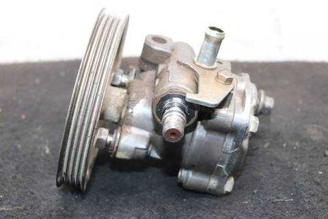Foto 2ª: Bomba de Direccion Mitsubishi Montero 2500 TD GLS 4-PTAS.) 99CV 73KW (1991)
