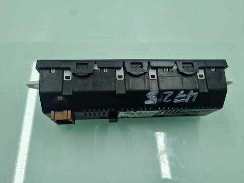 Foto 4ª: Pantalla Multifuncion Citroen C3 COLLECTION 68CV 50KW [8H01] (2012)