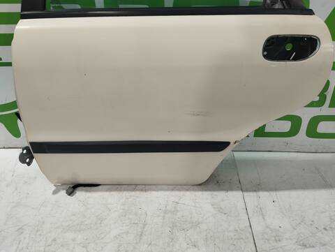 Foto 2ª: Puerta Trasera Izquierda Volvo S40 1.6 CAT BERLINA 109CV 80KW [B4164S2] (2003)