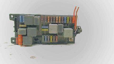 Caja Reles Fusibles Mercedes Clase E 180 E 270 CDI 211.016) 163CV 120KW