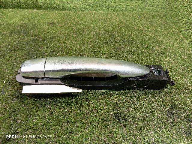 Foto 2ª: Maneta Exterior Trasera Izquierda Nissan Navara 2.3 TD D23 [YS23] (2018)