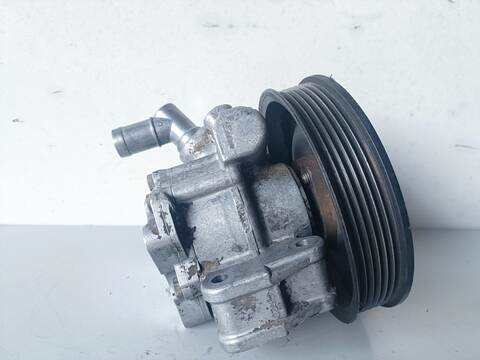 Foto 2ª: Bomba de Direccion Mercedes Vito 108 CDI 638.094) 82CV (1996)