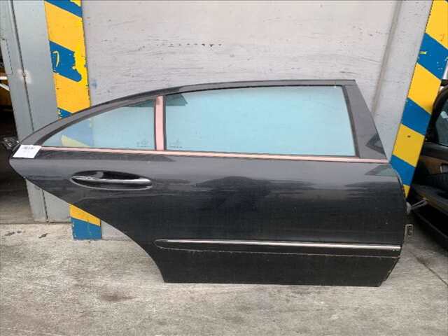 Puerta Trasera Derecha Mercedes Clase E 180 E 300 CDI BLUETEC [211.024] BERLINA 0CV