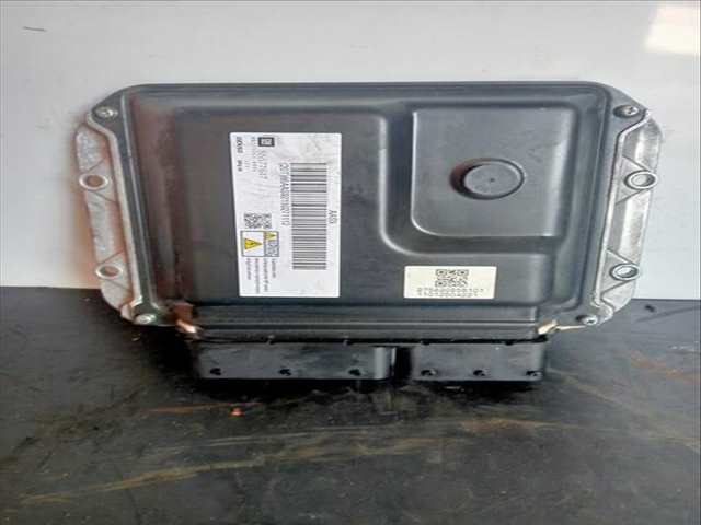 Centralita Motor ECU Opel Astra 1.7 16V CDTI 110CV