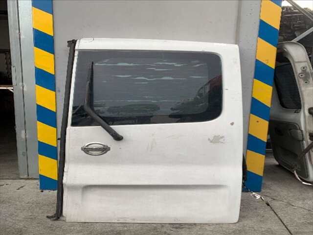 Foto 1ª: Puerta Trasera Derecha Nissan Primastar 2.0 DCI 115CV 0CV [M9R 782] (2008)