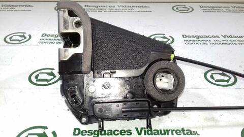 Foto 2ª: Cerradura Puerta Trasera Izquierda Toyota Yaris BLUE 87CV 64KW [2SZ] (2006)