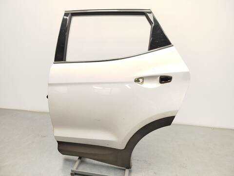 Puerta Trasera Izquierda Hyundai Santa Fe 2.2 CRDI 197CV 145KW
