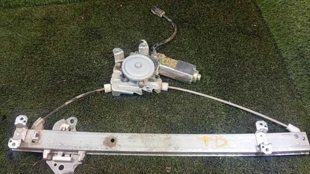 Elevalunas Eléctrico Trasero Derecho Nissan Navara 2.5 D D22 104CV