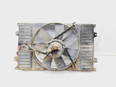 Foto 3ª: Electroventilador Volkswagen Passat 1.8 BERLINA 90CV 66KW [RP] (1991)