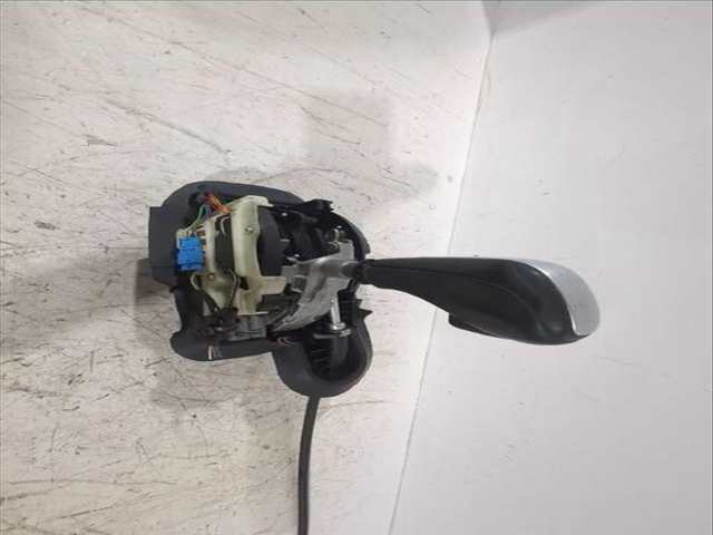 Foto 3ª: Palanca de Cambio Bmw Serie 1 114 120 D 177CV [N47 D20 A N47 D20 C] (2003)