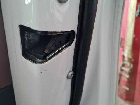 Cerradura Puerta Delantera Derecha Bmw Serie 6 620 640 D COUPE 313CV 230KW