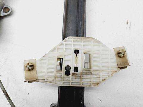 Foto 3ª: Elevalunas Eléctrico Delantero Izquierdo Hyundai Accent GL 5P 102CV 75KW [G4EC] (2002)