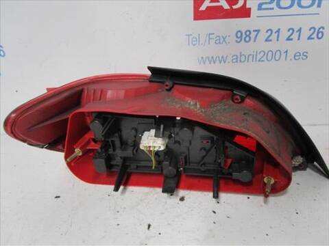 Foto 2ª: Piloto Trasero Derecho Peugeot 406 2.0 HDI 90 BERLINA 90CV 66KW [RHY (DW10TD)] (2002)