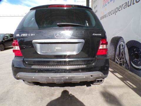 Foto 1ª: Paragolpes Trasero Mercedes Clase ML 230 642940 (2008)