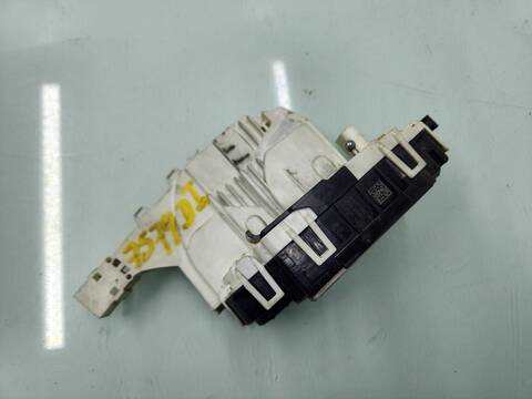 Cerradura Puerta Delantera Izquierda Mercedes Sprinter 310/313/316 CDI 906.631/633/635/637) 95CV 70KW CAJA CERRADA