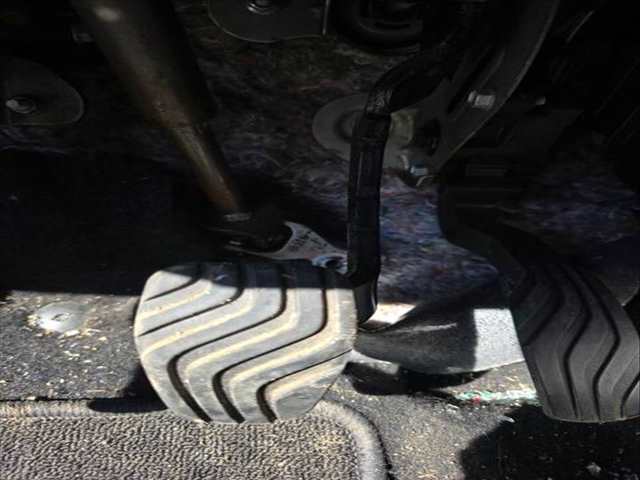 Pedal Freno Renault Megane LIMITED 140CV 103KW