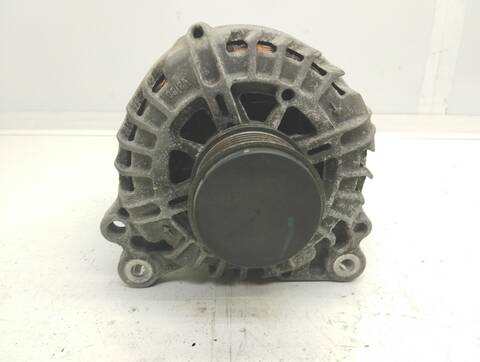 Foto 1ª: Alternador Audi A3 1.6 TDI AMBIENTE 105CV 77KW [CAY] (2011)