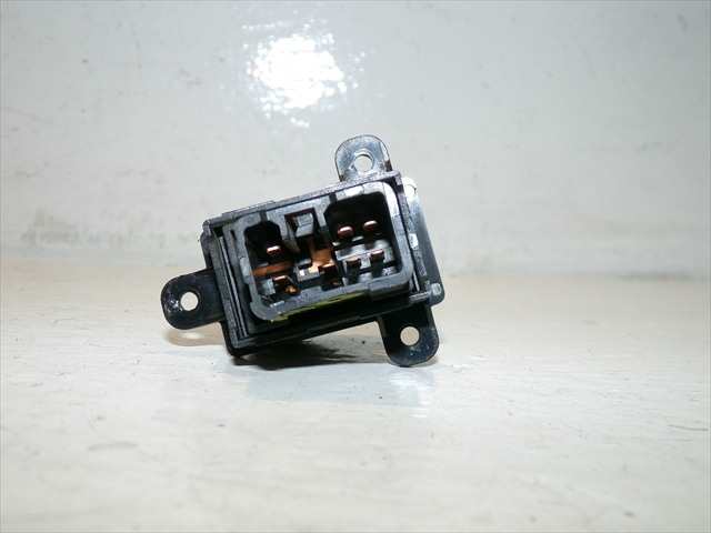 Foto 4ª: Botonera Elevalunas Kia Soul 1.6 CRDI 2008-2011 [D4FB] (2011)