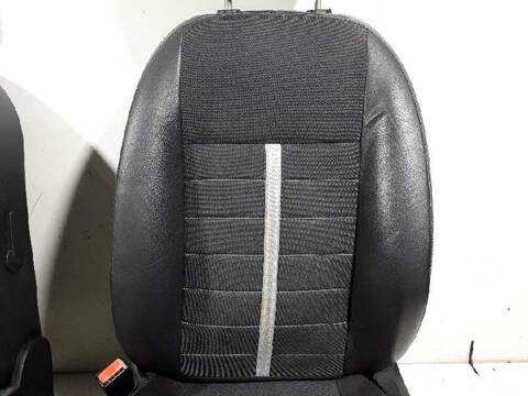 Foto 3ª: Asientos Traseros Ford Kuga 2.0 TDCI CAT 136CV 100KW [G6DG] (2009)