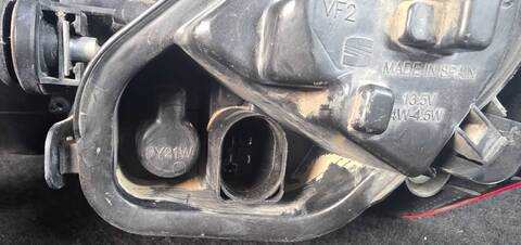 Foto 3ª: Piloto Trasero Izquierdo Seat Leon STYLE 105CV 77KW (2012)