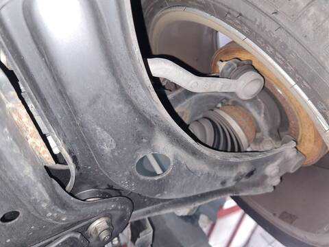 Brazo Suspension Delantero Derecho Peugeot 2008 ALLURE 102CV 75KW