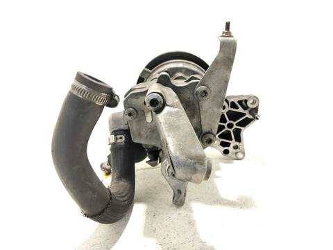 Foto 2ª: Bomba de Direccion Bmw Serie 7 720 3.0 TD CAT 218CV (2001)