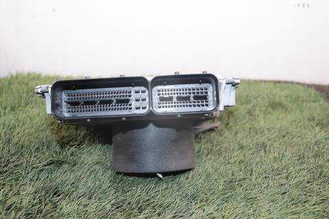 Foto 2ª: Centralita Motor ECU Skoda Rapid AMBITION 90CV 66KW (2015)